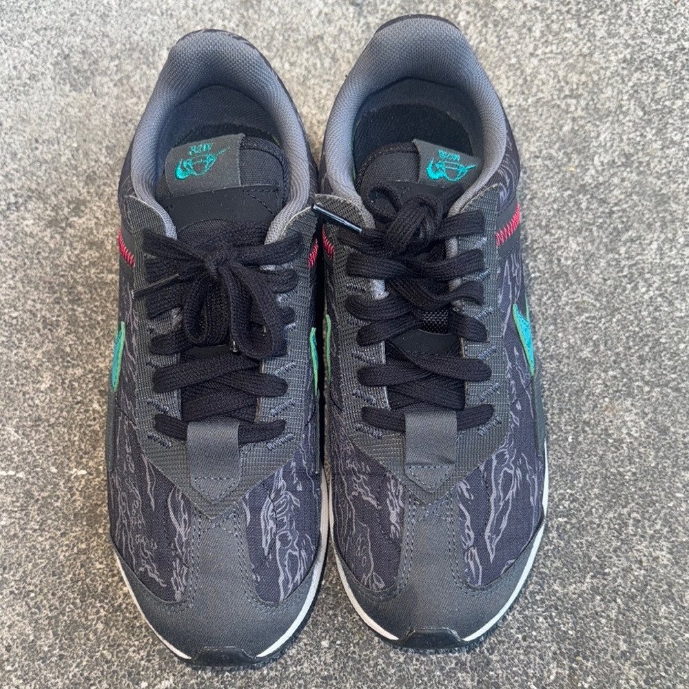 Nike 
Air Max Pre-Day SE 'XXXV